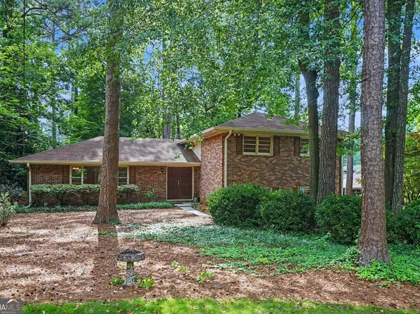 2113 Lavista Cir, Tucker, GA 30084