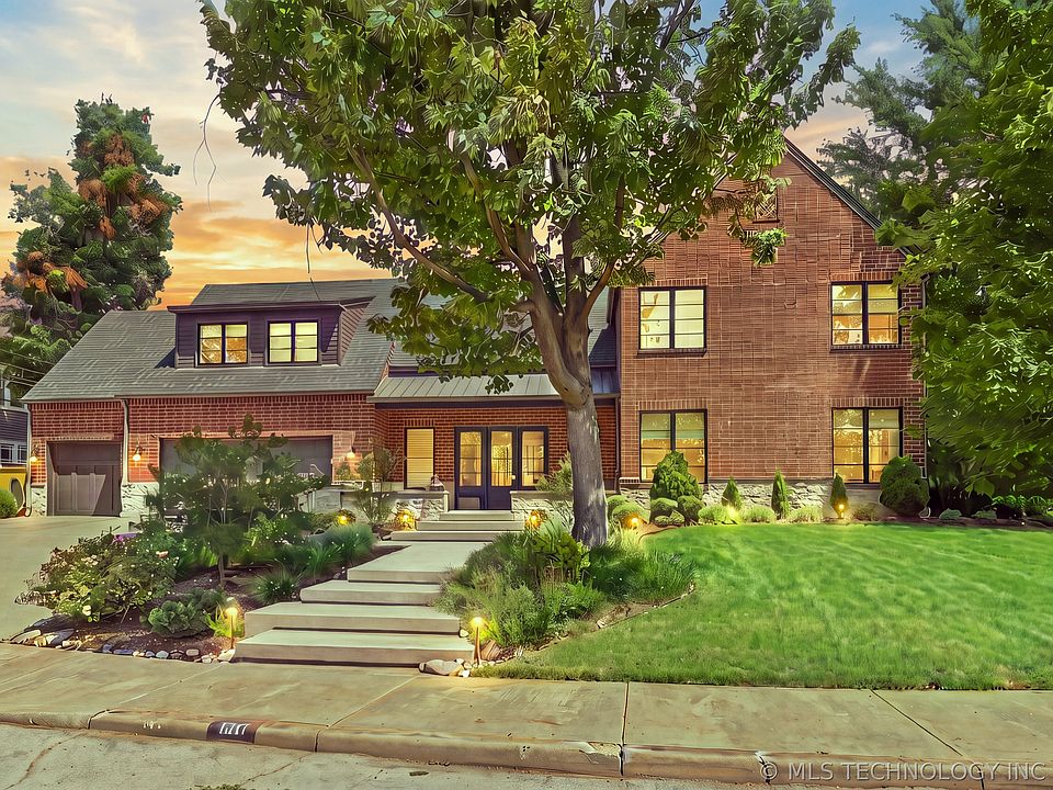 1st image of 1571 E 22nd Pl