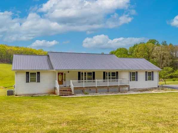 1168 Canning Factory Rd SW, Floyd, VA 24091