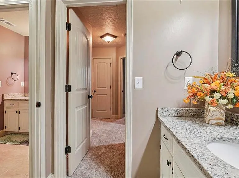920 Hillyer High Rd — Photo 15