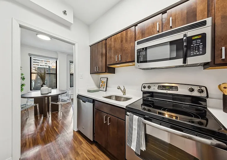 The Seneca Apartments — Photo 2