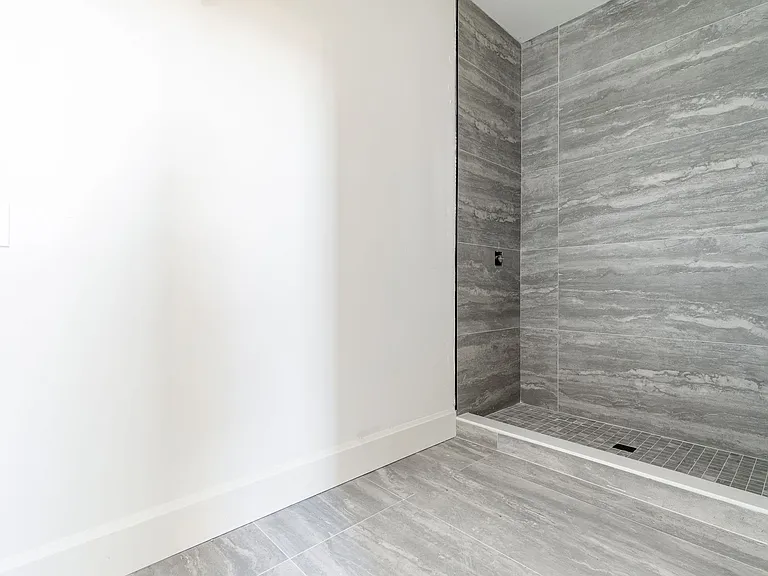 3003 Glenwood — Photo 39
