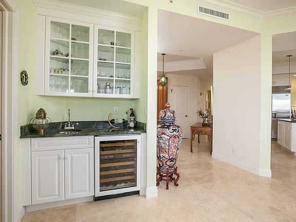 3rd image of 9055 Somerset Bay Ln APT 401