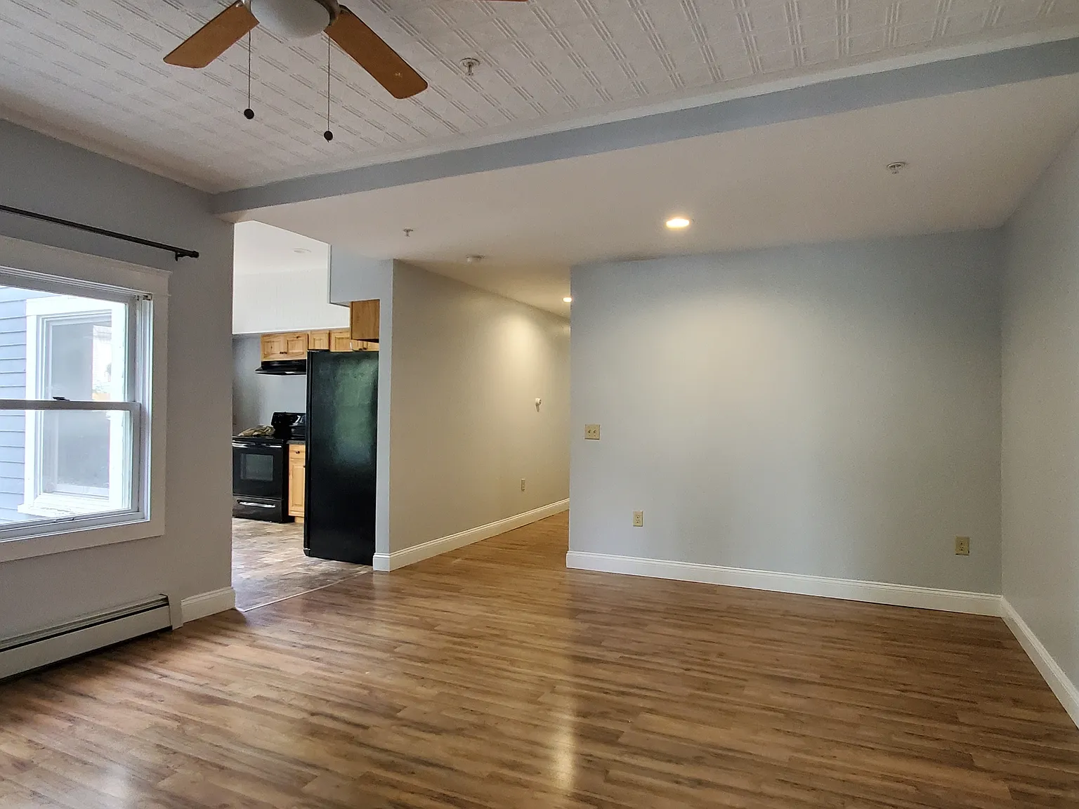 191 Center St - 2 — Photo 3
