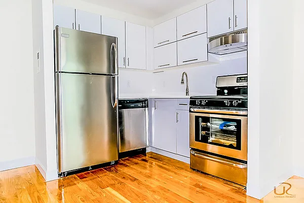 Rented by Urban Realty NYC | media 29