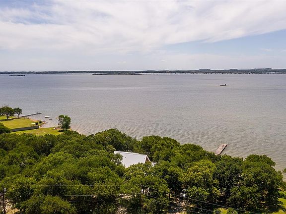 3rd image of 120 Meadow Pond Ct