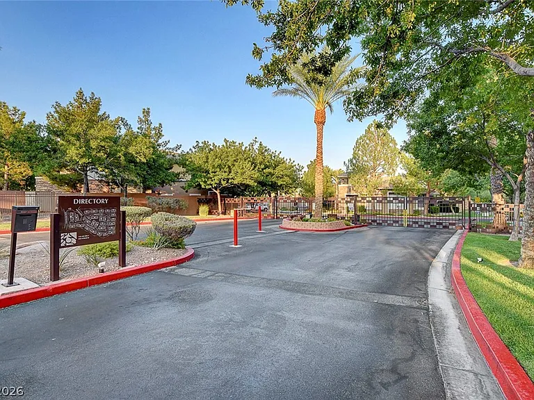 804 Peachy Canyon Cir #201 — Photo 45