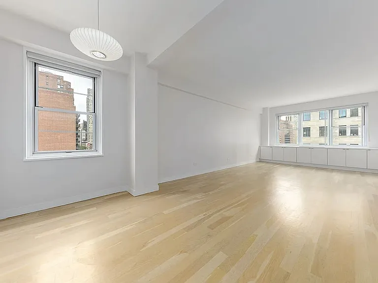 245 E 80th St #10BC — Photo 1