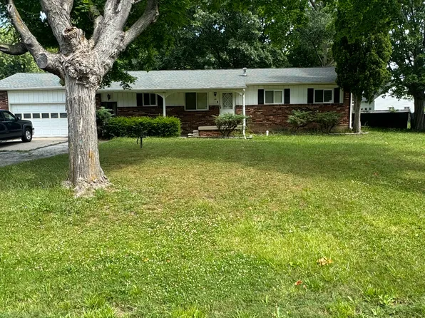 6661 Garden Dr, Mount Morris, MI 48458