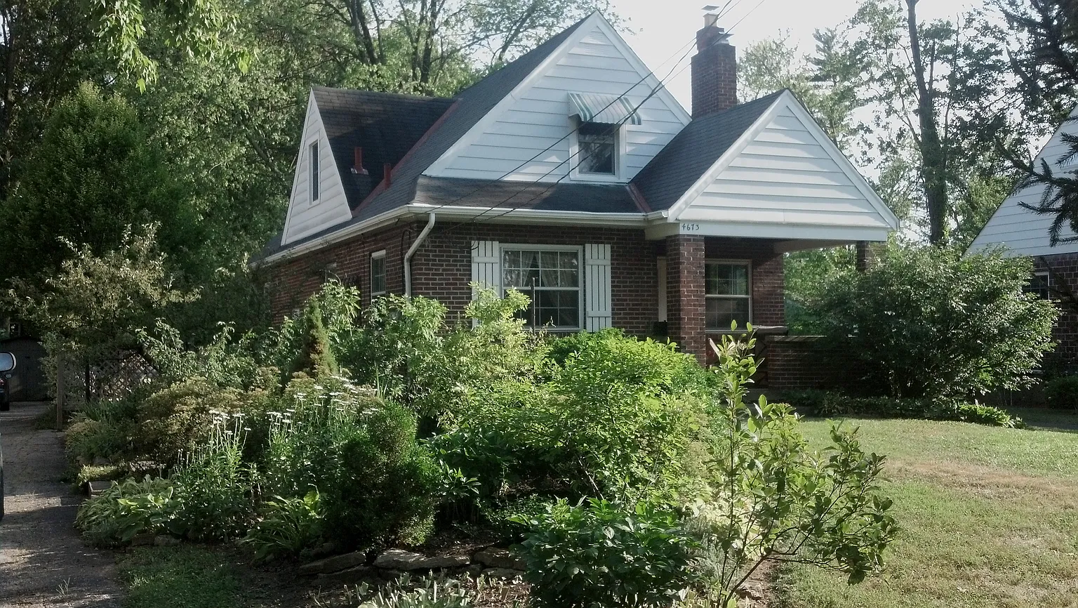 4673 Belleview Ave photo 1
