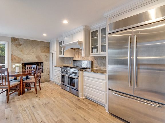 5th image of 7040 Oakbluff Dr