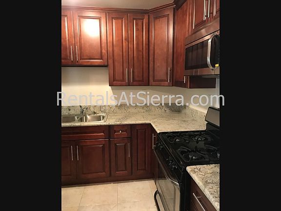 3rd image of 325 N Kenwood St APT B