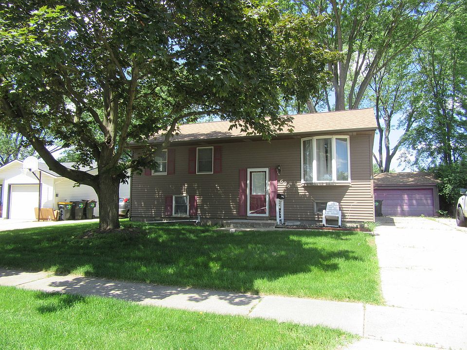 1st image of 606 S Park Blvd