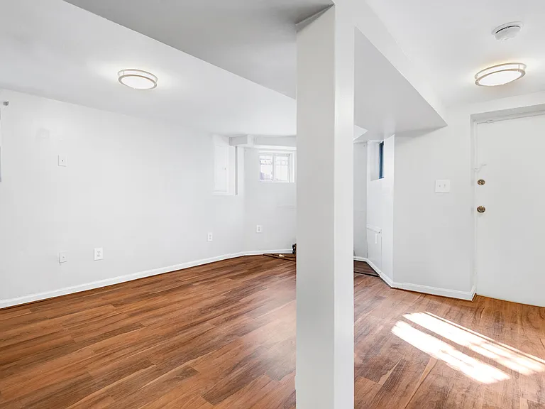 739 Morton St NW — Photo 11