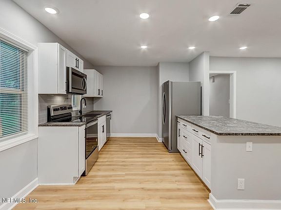 4th image of 5073 COLUMBUS Avenue