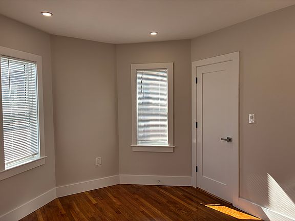 4th image of 80 Sudan St #3A