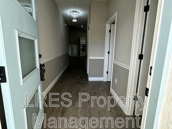 4th image of 3523 W Jefferson St