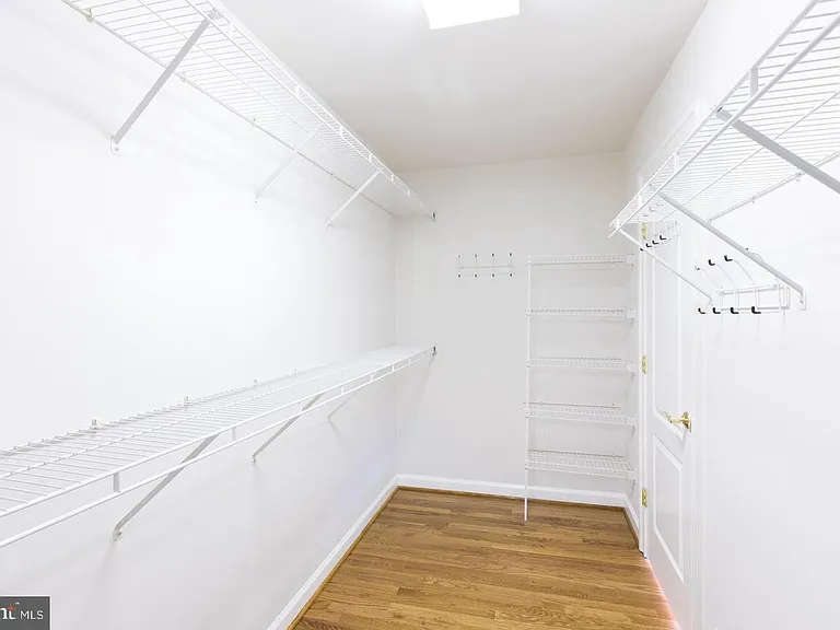 9588 Lagersfield Cir — Photo 23