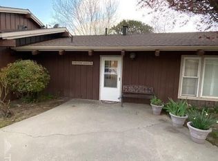 2 Meadow Lakes Dr, Tehachapi, CA 93561