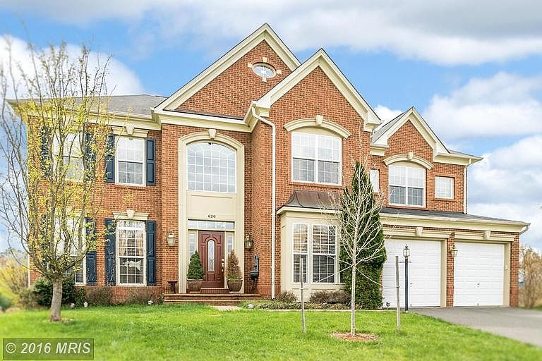 1st image of 620 Pineview Ct