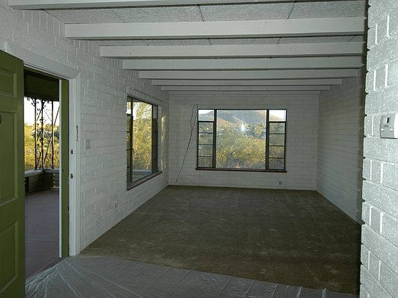 Dining room to living room