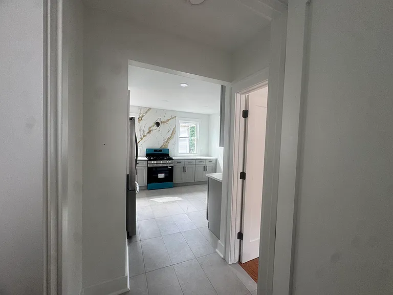203 Helen St #2 — Photo 11