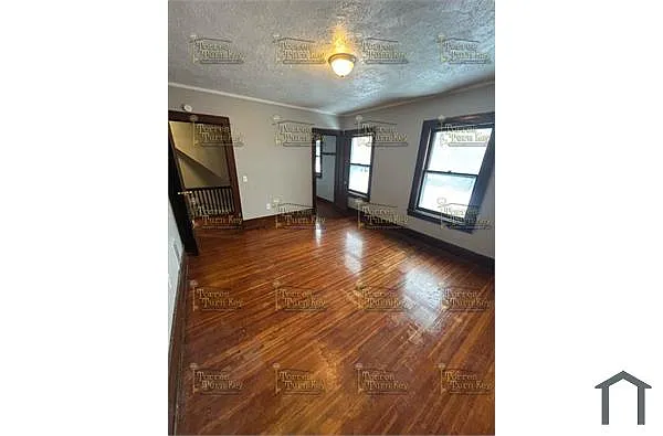 419 Ridgeway Ave photo 1