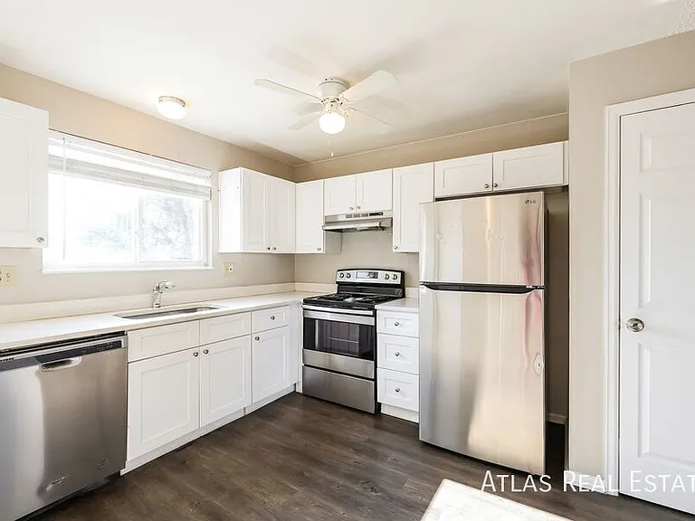 11194 Forest Ave — Photo 7