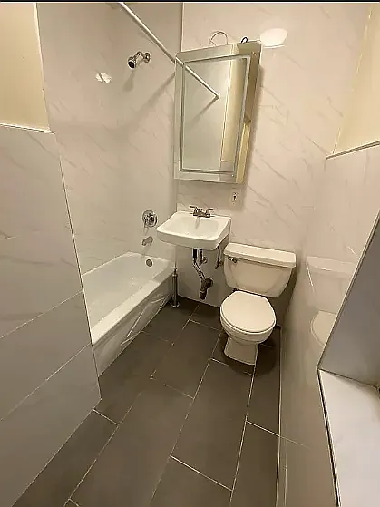 220 E 29th St #2A — Photo 13