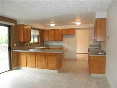 5th image of 3002 NE 43rd St