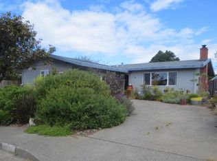 1969 Wavecrest Ave, McKinleyville, CA 95519