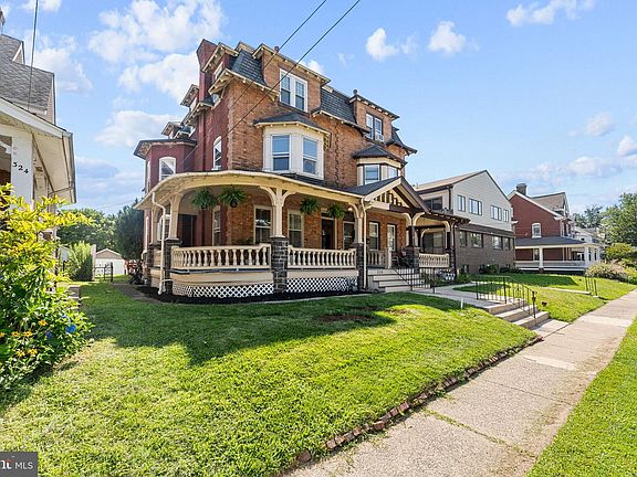 3rd image of 328 Columbia Ave