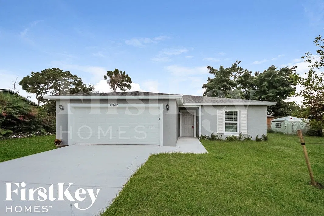 4 bed, 2.0 bath, 1833 sqft, $2,710 — Photo 1