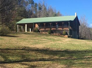 2240 Buzy Bee Ln, Lenoir, NC 28645