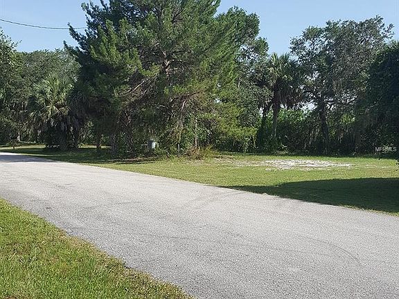 4th image of 2511 Riverbend Dr
