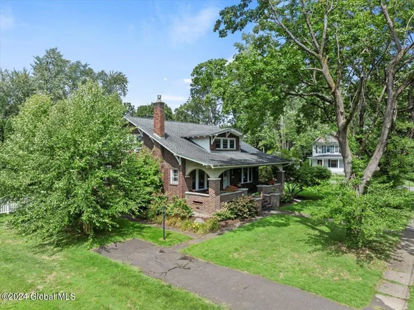 55 Campbell Avenue, Castleton, NY 12033