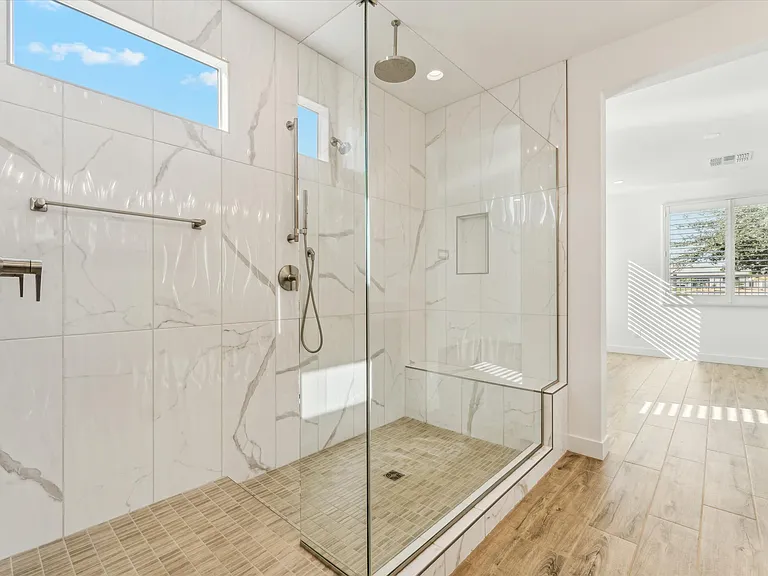 11138 N San Clemente St — Photo 18