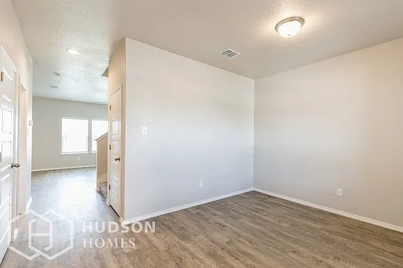 7611 Twin Pine Ct — Photo 6