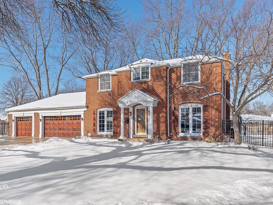 1st image of 2402 E Northwood Ct
