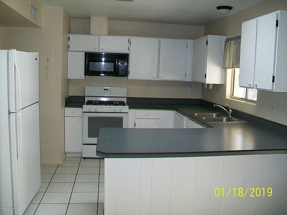 4th image of 204 E 5th Pl