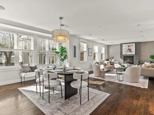 250 W 3rd St #3, Boston, MA 02127