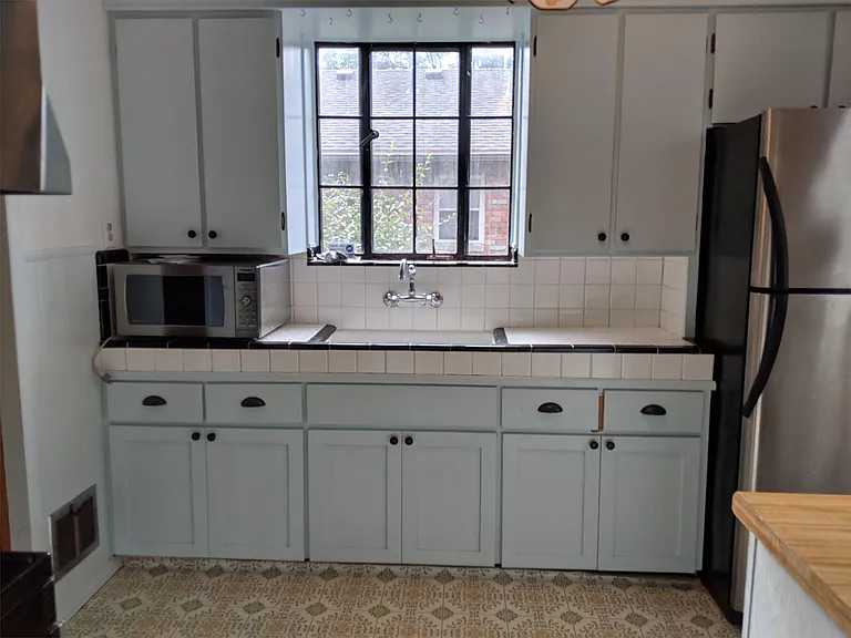 20696 Washtenaw St — Photo 5