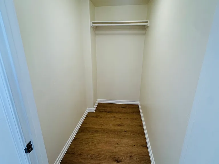 7327 Milwood Ave #103 — Photo 18