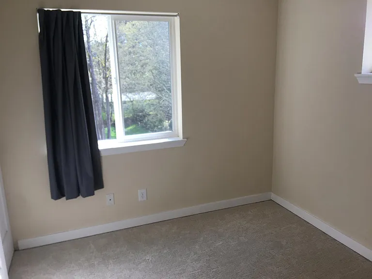 26418 Barrett Rd NE — Photo 19