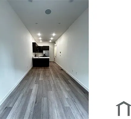 3 bed, $1,800 — Photo 2