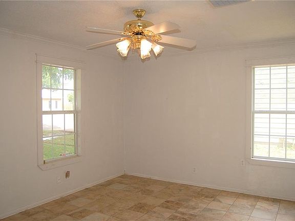 3rd image of 1410 Avenue D