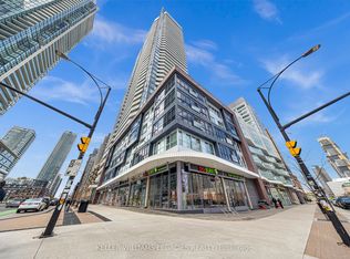 4065 Confederation Pkwy #4109, Mississauga, ON L5B 0G4