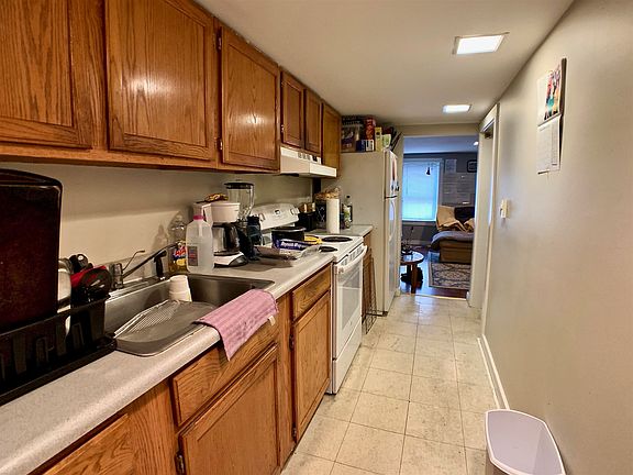 4th image of 237 Park Ave