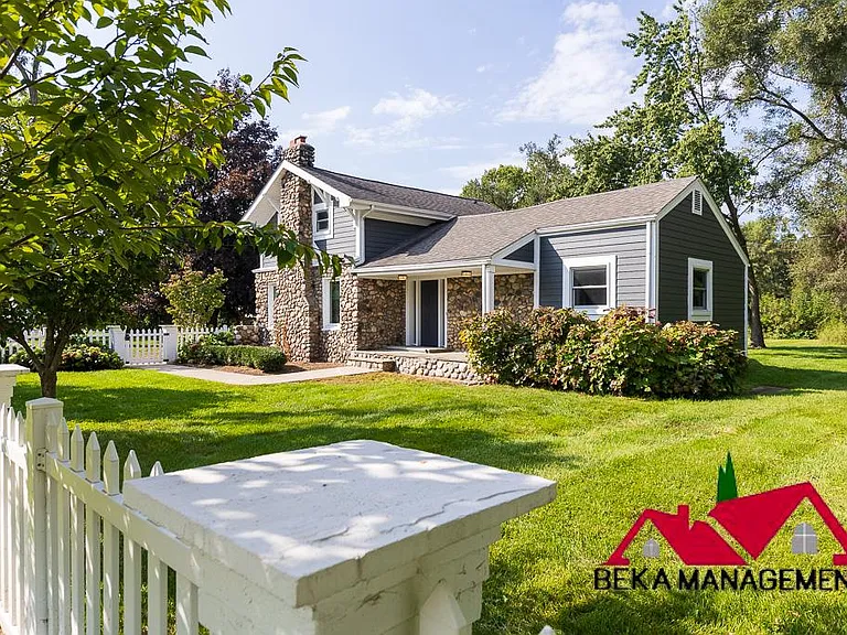 3167 Benstein Rd — Photo 1