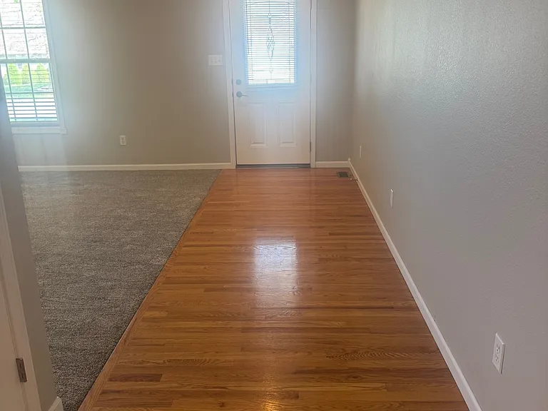 1526 La Hacienda Ct — Photo 4